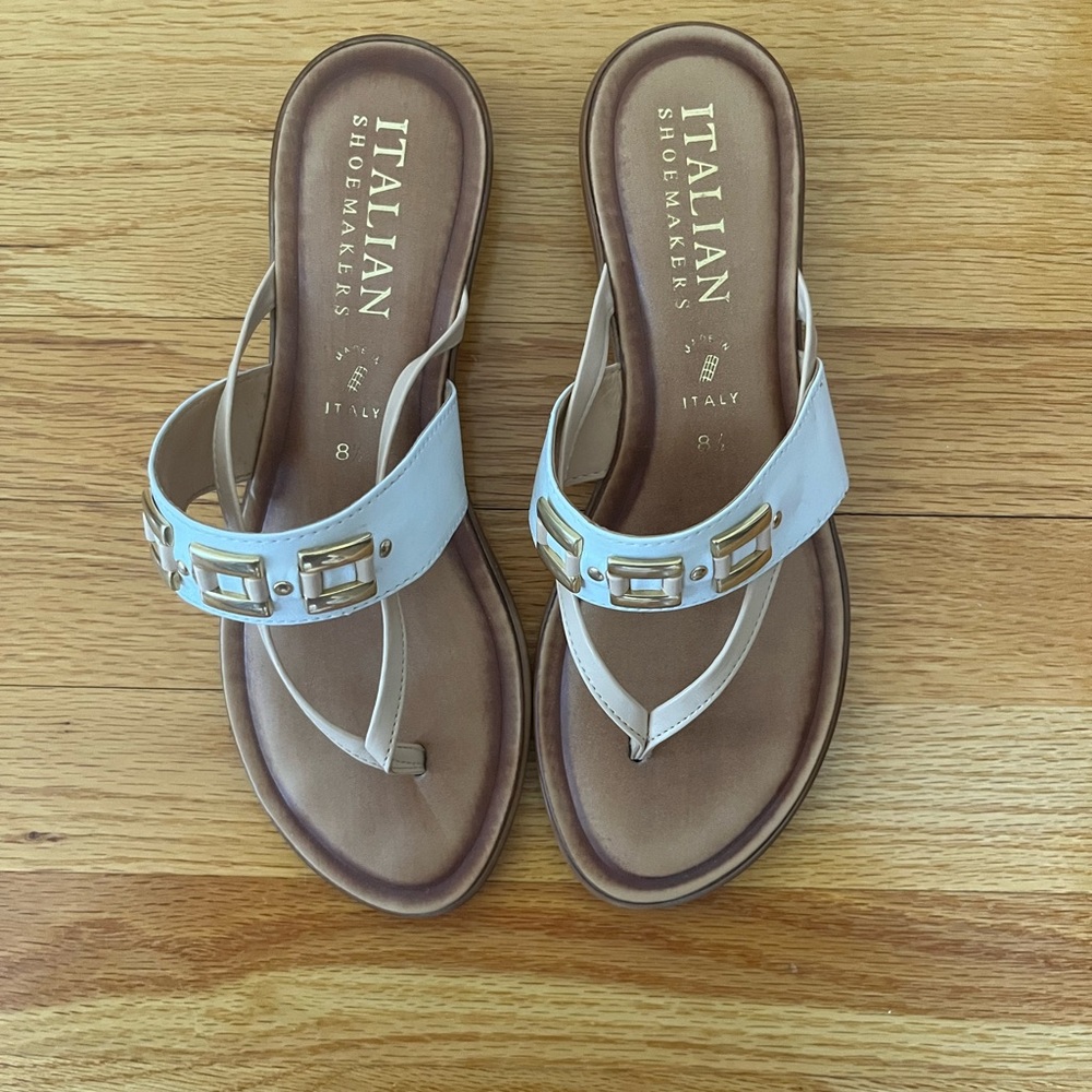 Italian Shoemakers size 8 flip flop sandals white tan gold - Picture 2 of 4